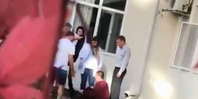Engelli öğrenci öğretmeni tarafından tekmelendi
