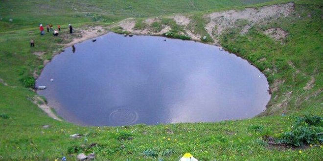 12 bin yaşındaki Dipsiz gölün hesabını hangi müdür verecek?