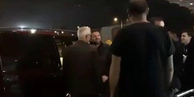 Bülent Arınç'ın kızı ve damadı trafik kazası geçirdi