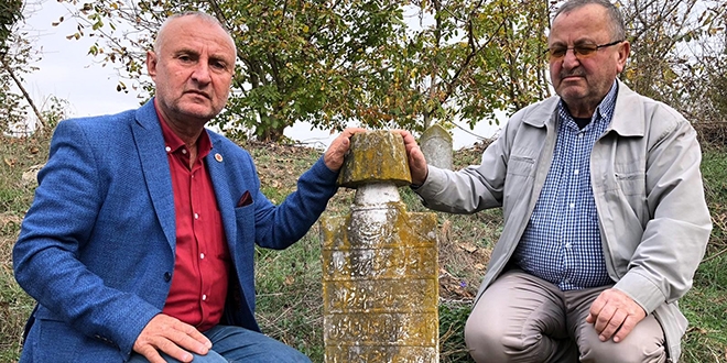 Bu köyün her yerinden tarihi mezar fışkırıyor