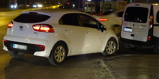 Astsubayın otomobilinden uyuşturucu çıktı