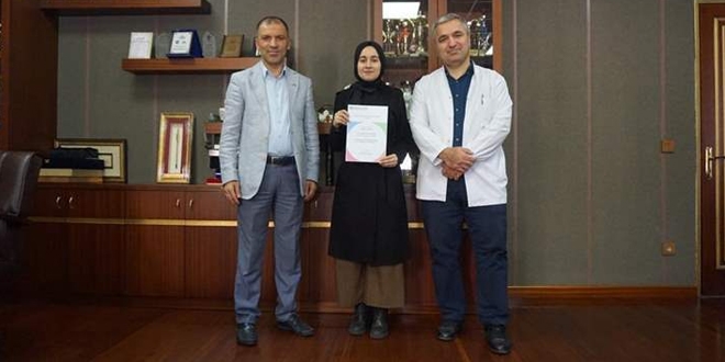 İmam hatip öğrencisine, Cambridge Üstün Başarı Ödülü