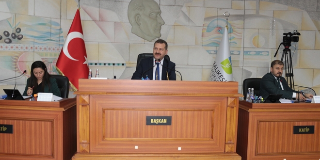 2020 Yatırım Programı CHP'li başkanları birbirine düşürdü