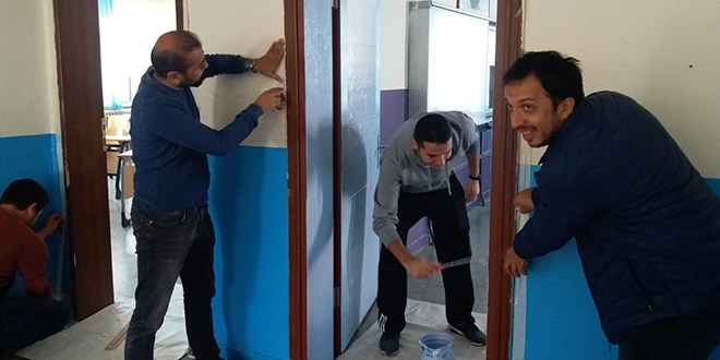 Fedakar öğretmenler okulu güzelleştirdi