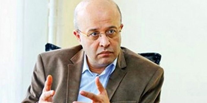Gazeteci Ahmet Takan evinin önünde saldırıya uğradı