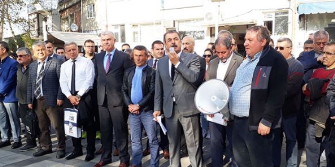 Çanakkale'de açığa alınan 2 öğretmen göreve dönecek