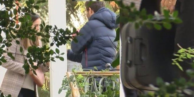 İngiliz eski istihbarat subayının evinde hareketlilik