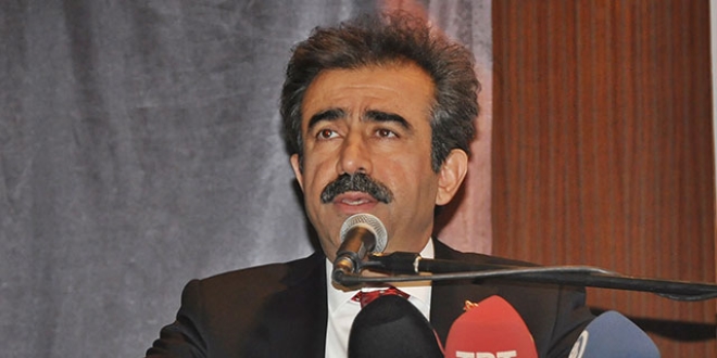 Vali Güzeloğlu'ndan öğretmenlere yurt dışında tatil müjdesi