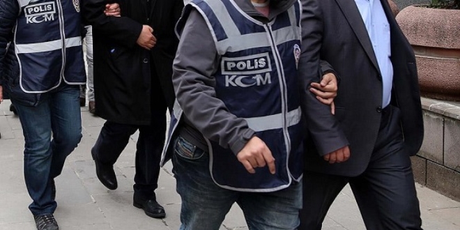 Adana'da FET phelilerine afak operasyonu: 23 gzalt