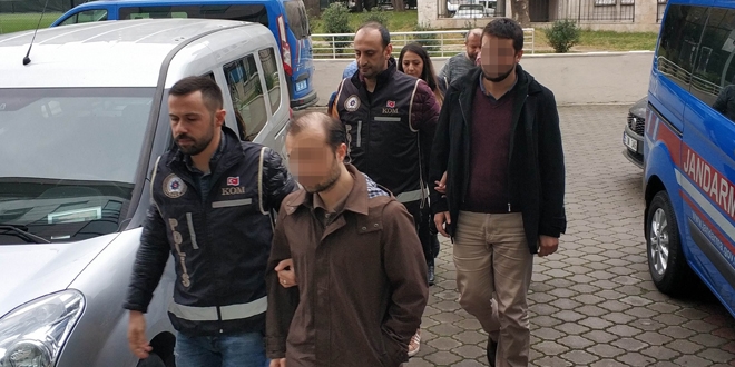 FETÖ'den aranan 4 kişi saklandıkları örgüt evlerinde yakalandı