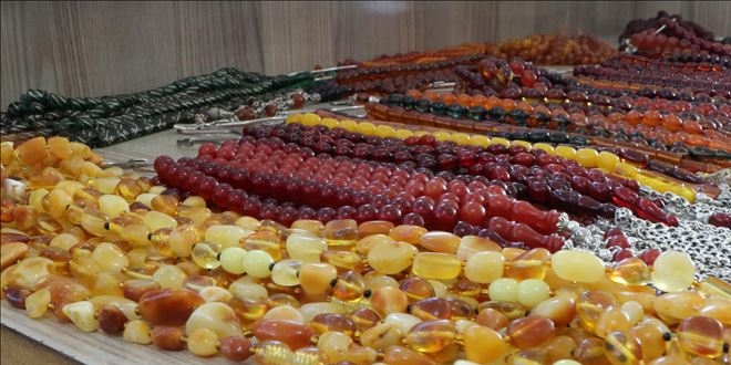Otomobilini tespih ile takas etmiş