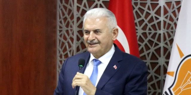 Binali Yıldırım: Cumhurbaşkanı sizinle mi uğraşacak