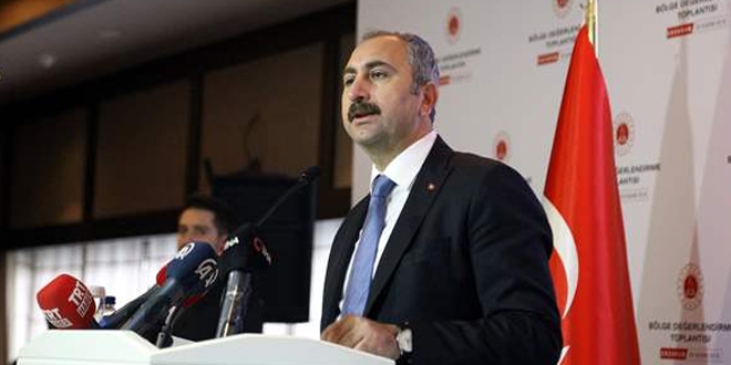 Bakan Gül: Yargı kararları tartışmaları bitirir, bitirmelidir