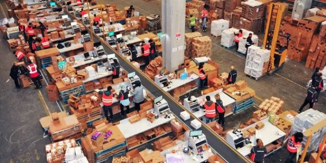 Efsane Cuma'da 2 milyonu aşkın ürün satıldı
