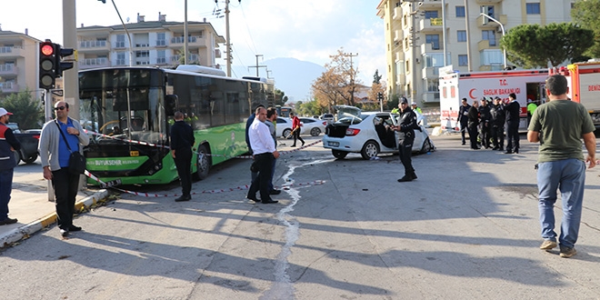 Denizli'de otomobille otobs arpt: 7 yaral