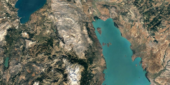 Eğirdir'in tabandan bağlı olduğu Beyşehir Gölü de kurudu