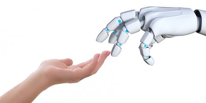 10 yıl içinde robotlar en yakın arkadaşımız olacak