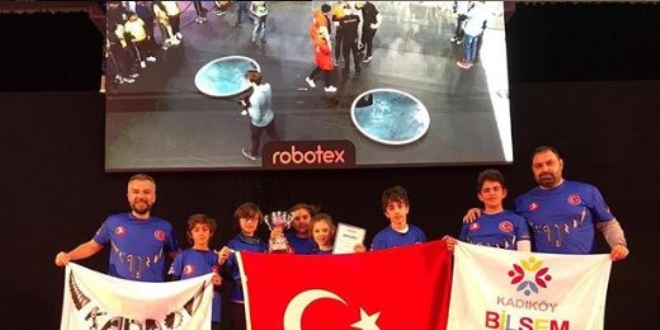 BİLSEM'li çocuklar robot olimpiyatında dünya şampiyonu oldu