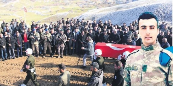 Arkadaşlarını kurtardı kendisi şehit oldu