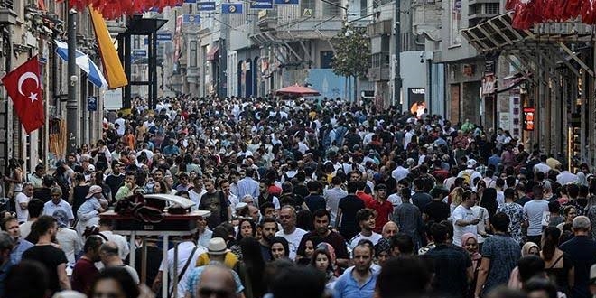 İstanbul'a 10 ayda 12 milyon 690 bin turist geldi