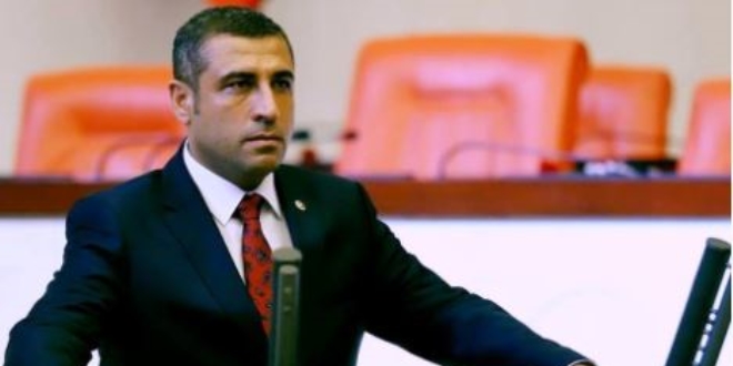 Doktorların yurt dışı seyahat sıkıntıları için kanun teklifi