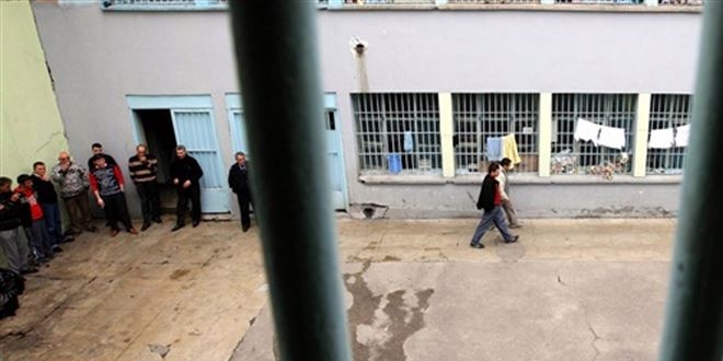 Devlet sistemdeki 'açık'ı gördü
