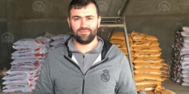 Unuttuğu çay bardağını iade eden Tırcı Gökhan firma sahibinin takdirini kazandı