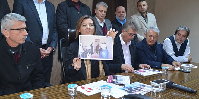 Belediye Başkanı'nın camiye ayakkabı ile girdiği iddiası