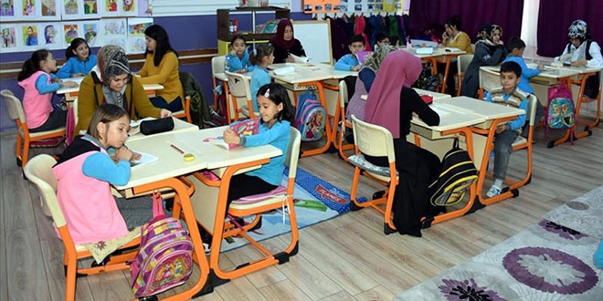 Öğrenciler sınıflarını ev ortamına dönüştürdü