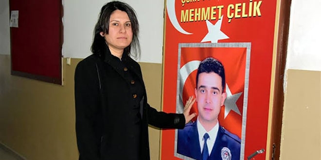 Şehit eşinin adını taşıyan okulda görev yapıyor