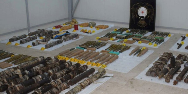 PKK'nın patlayıcı deposu bulundu