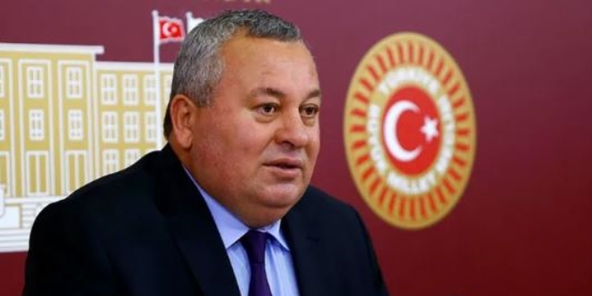 Vekilden çakar savunması: Ne yaptık araçların üzerinden mi geçtik?