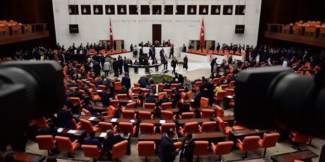TBMM'de '15 Temmuz' söylemleri tansiyonu yükseltti