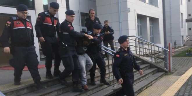 Jandarmanın elinden kaçan tutuklu yakalandı