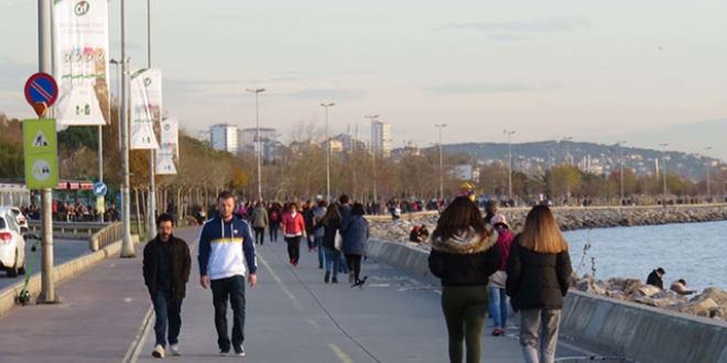 stanbul'da scak hava keyfi