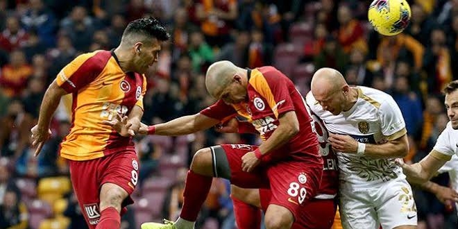 Galatasaray'da kötü gidiş sürüyor