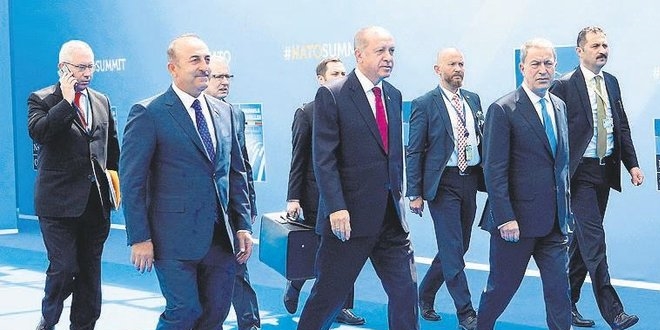 Erdoğan'dan liderlere 'Mülteciler İçin İş Birliği' kitabı