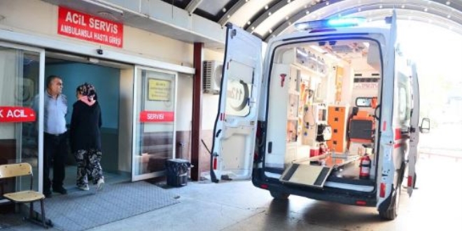 İzmir'de 4. kattan düşen bebek yaşamını yitirdi