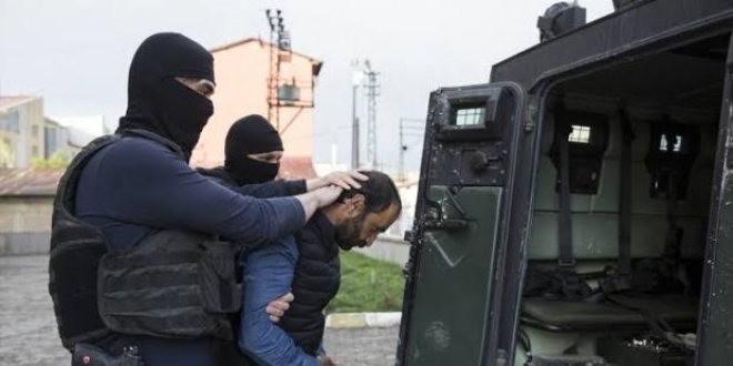 Diyarbakır'daki terör operasyonunda 21 tutuklama