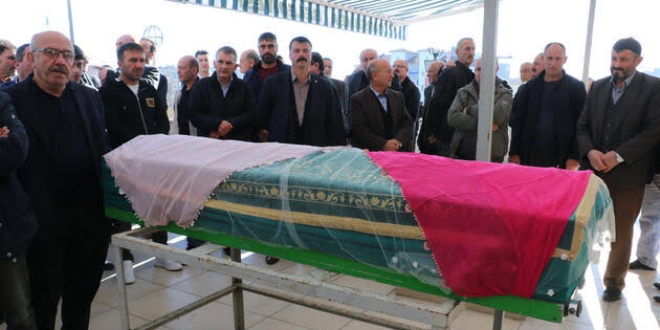 Liseli Işıl gözyaşlarıyla son yolculuğuna uğurlandı