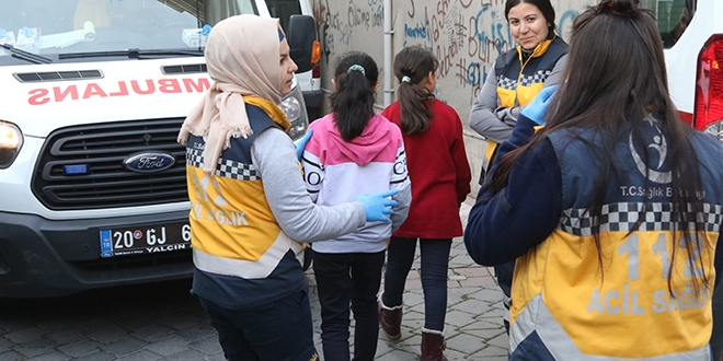 Hayır amaçlı dağıtılan kek, öğrencileri hastanelik etti