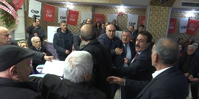 CHP kongresinde yumruklu kavga