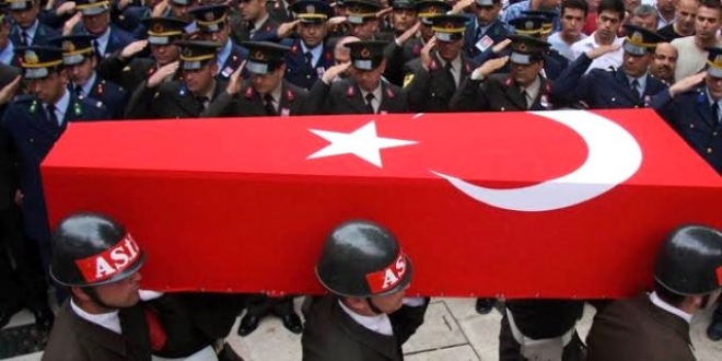 Batı Nil Virüsü enfeksiyonu kapan bir asker, şehit oldu