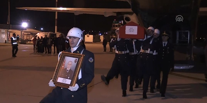Şehit Uzman Onbaşı Tunç'un naaşı Uşak'a getirildi