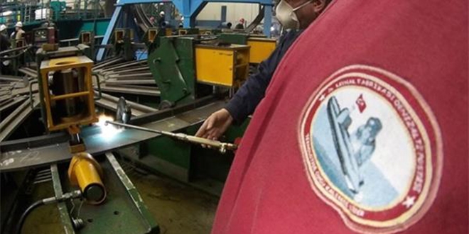 Türkiye'nin yeni denizaltısı suyla buluşuyor