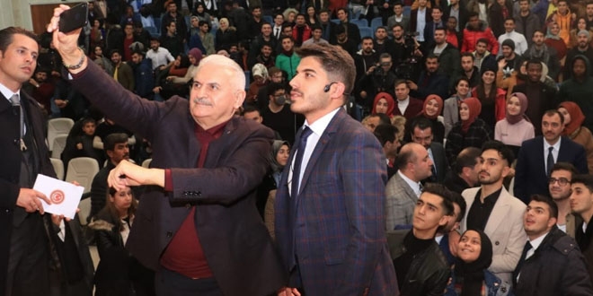Yıldırım'dan KYK borcu sorusuna cevap... Koltuk elden gitti