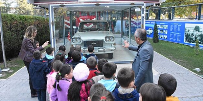 İlk yerli otomobil Devrim'i, 300 bin kişi ziyaret etti