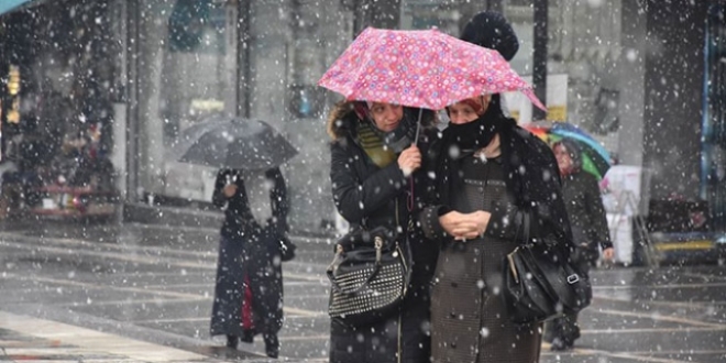 İstanbul'un yükseklerinde karla karışık yağmur ve kar bekleniyor