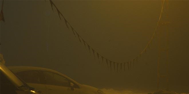Görüş mesafesi sıfıra düştü: Dışarı çıkmak bile imkansız