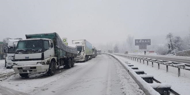 Bursa-Ankara kara yolu ulaşımı kapandı